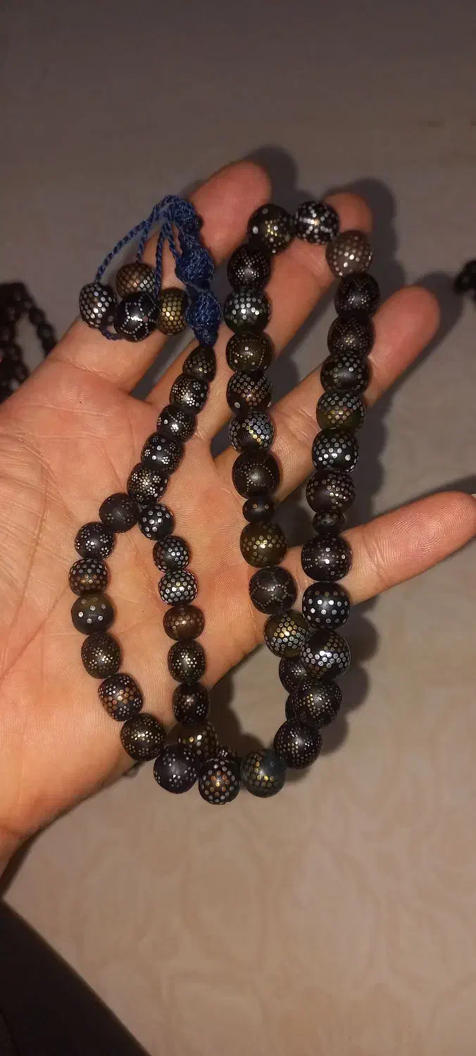 تسبیح زندان بافت نقره و مسکوب شده|کلکسیون اشیاء عتیقه|مشهد, ایثار|دیوار