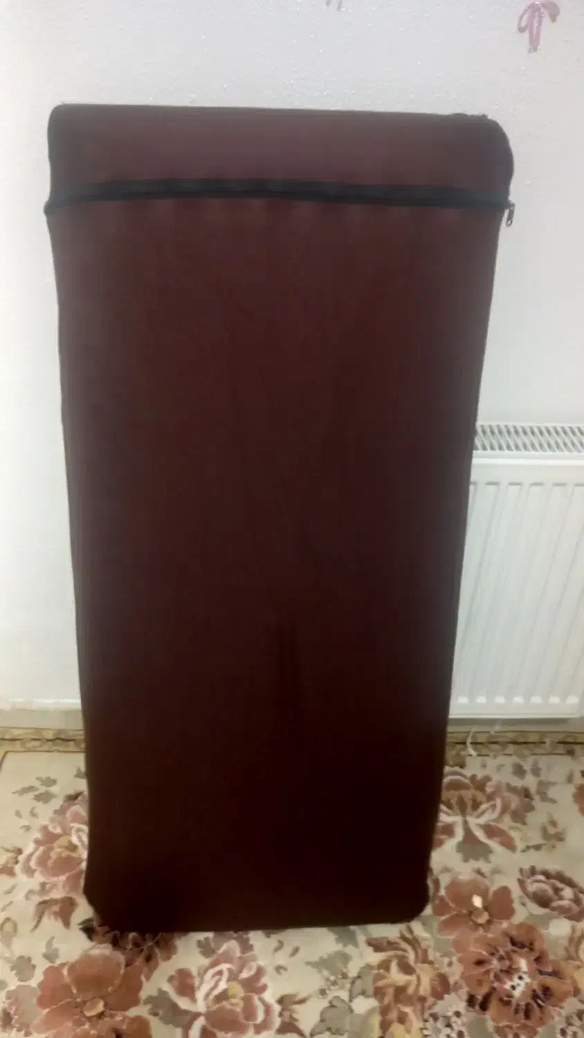 پشتی|پشتی|شاهین‌شهر, عطار|دیوار