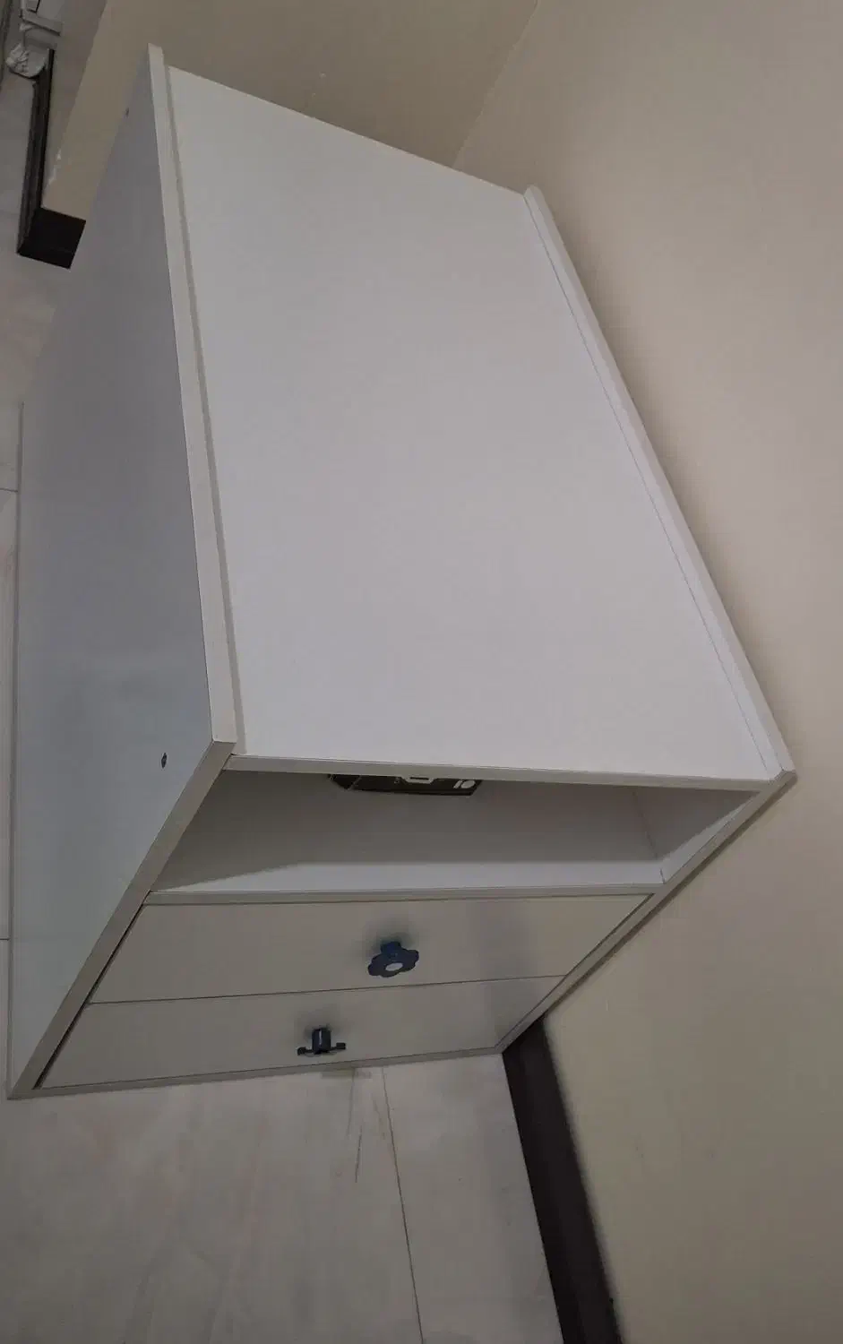 باکس mdf چهار کشو|کتابخانه، شلف، قفسههای دیواری|کرج, شاهینویلا|دیوار