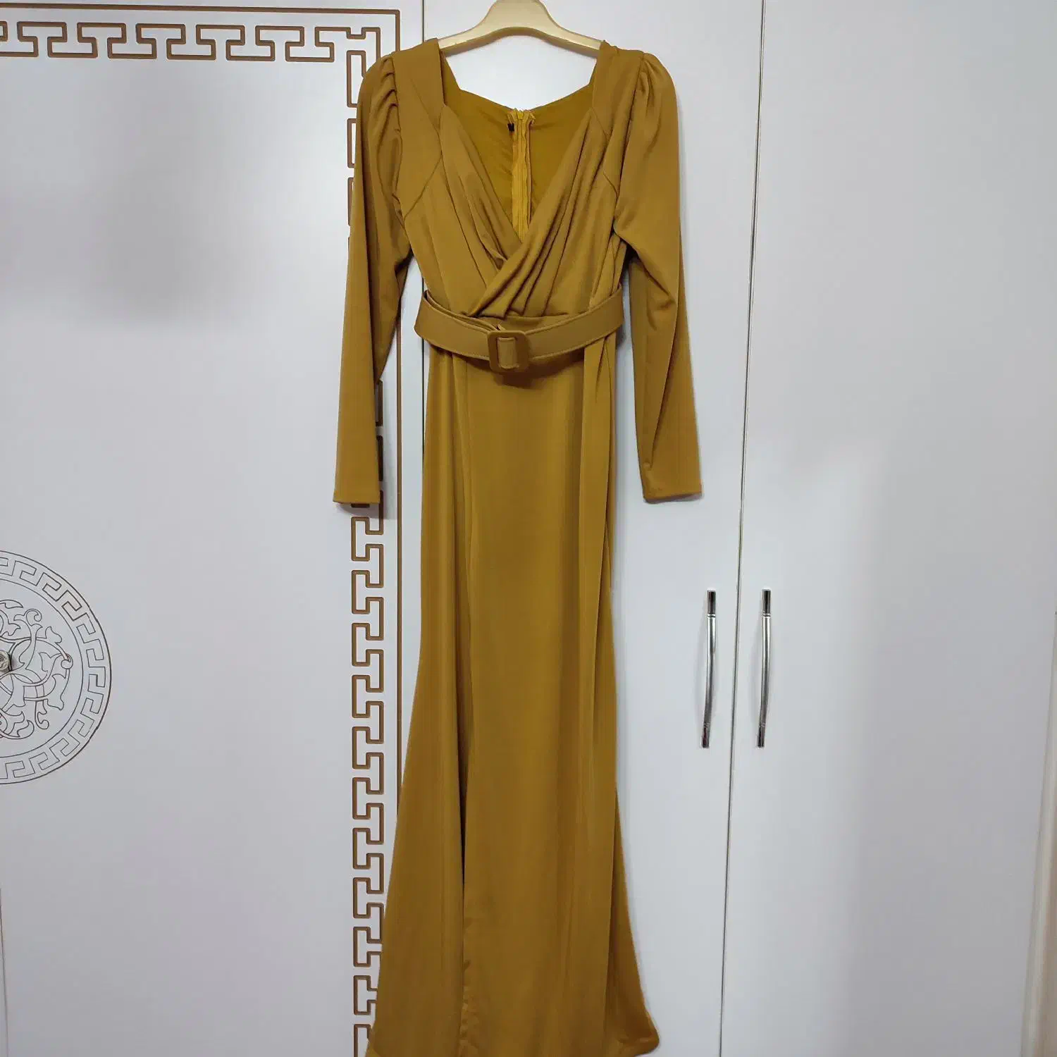 لباس مجلسی|لباس|سراب, |دیوار