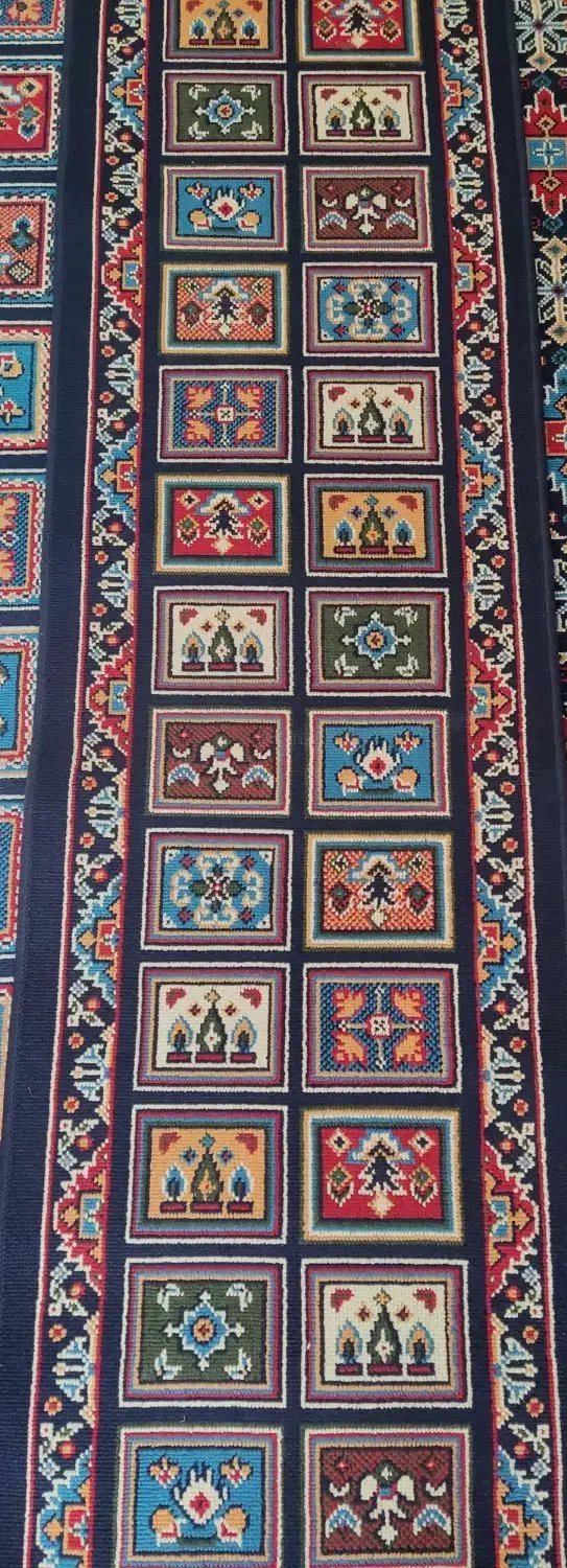 کنار فرش|فرش|مرودشت, رامجرد یک|دیوار