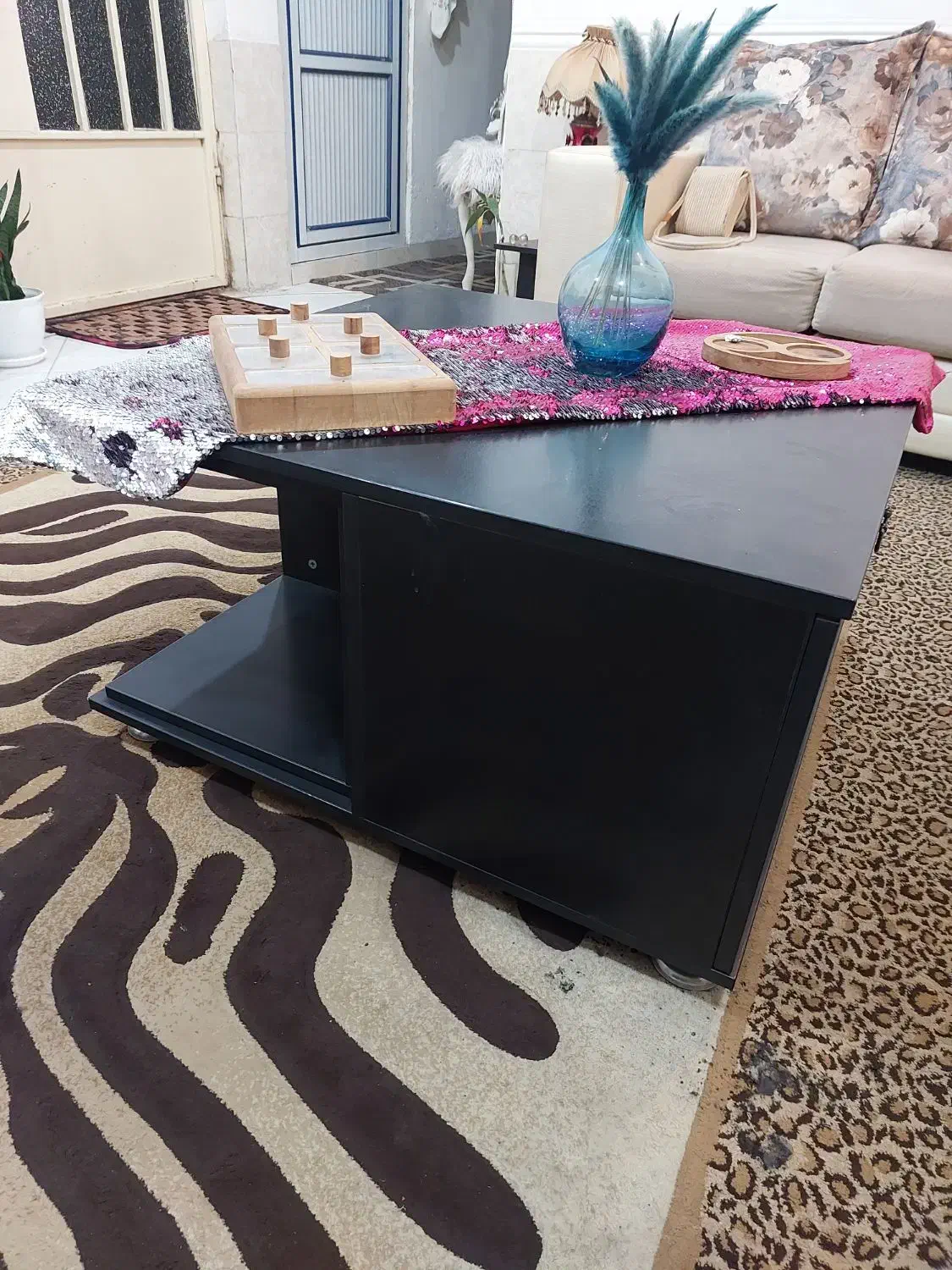 میز وسط مبل با ۴ تا گل میز|مبلمان خانگی و میز عسلی|اهواز, زندوکیلی|دیوار