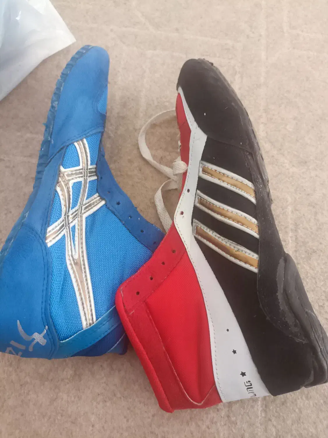 کفش و دوبنده کشتی|تجهیزات ورزشی|کرمان, |دیوار