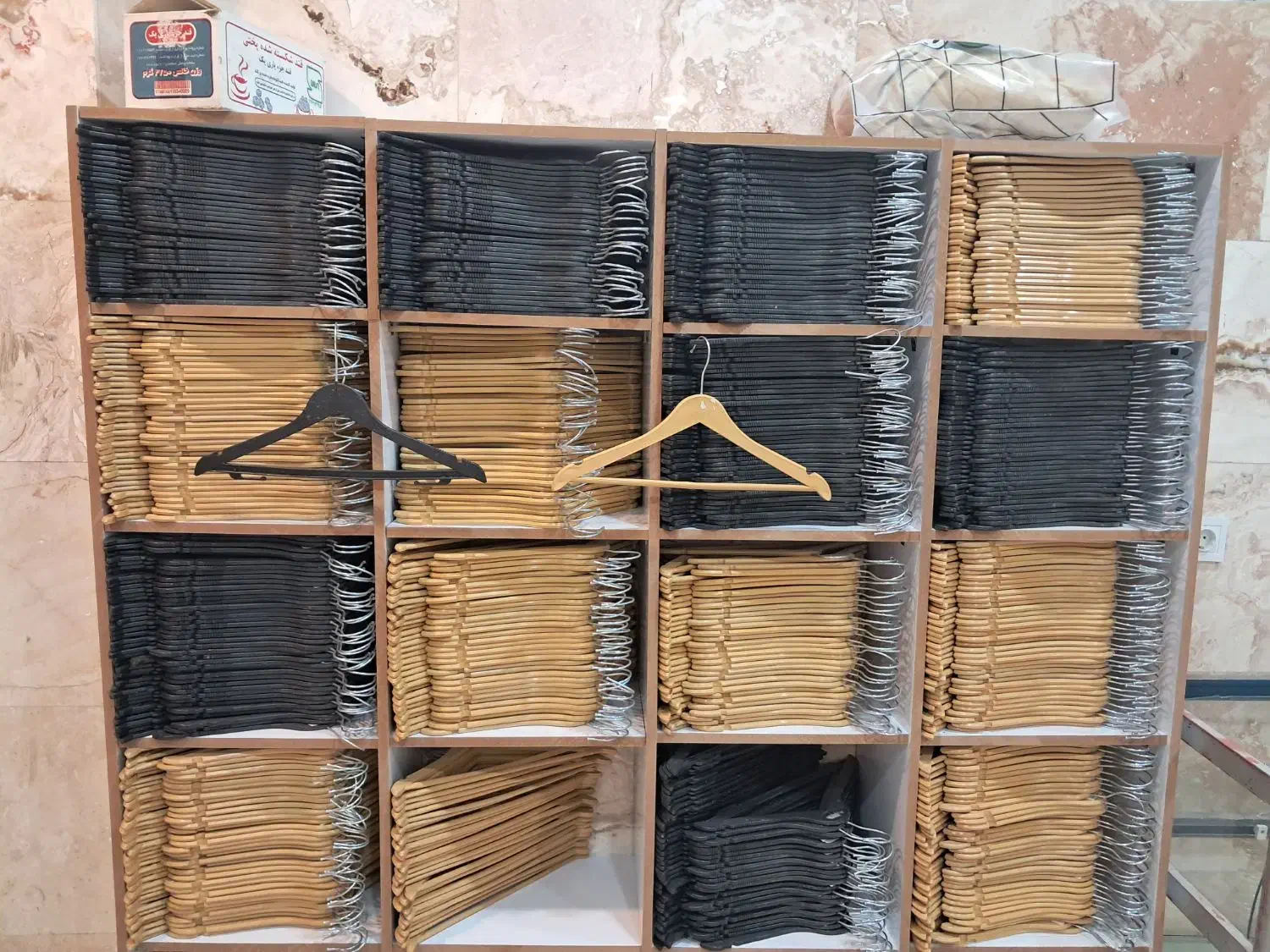 لوازم وتجهیزات فروشگاه پوشاک|فروشگاه و مغازه|نظرآباد, نظرآباد|دیوار