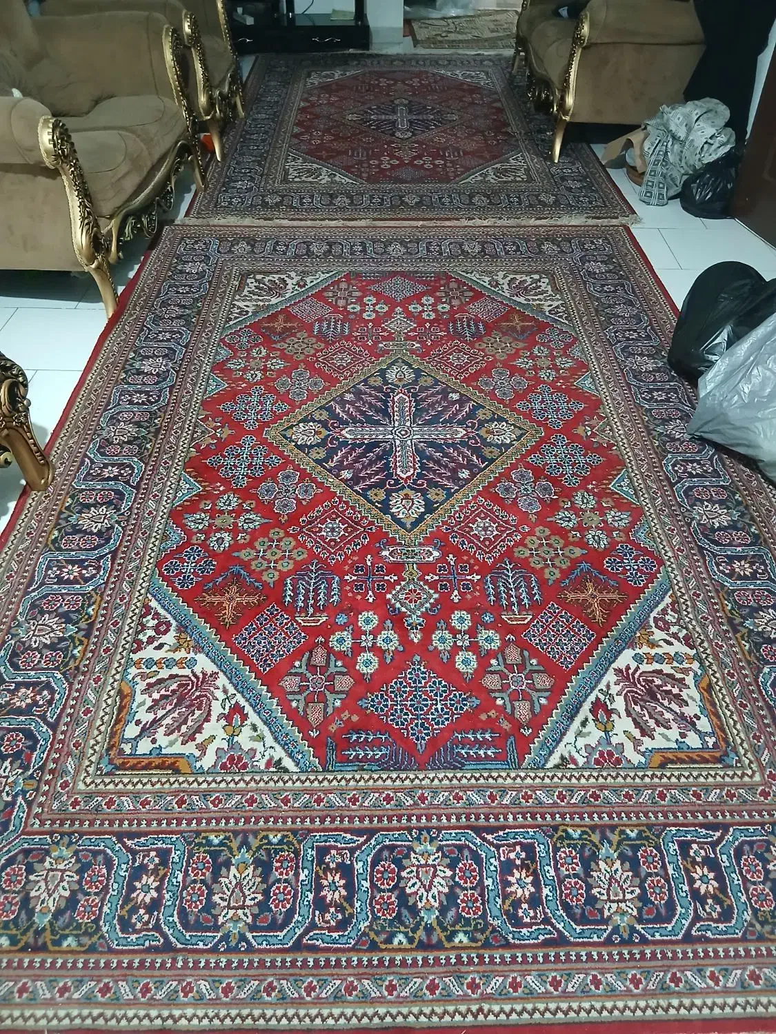 دوتا فرش ۶ متری بدون هیچ پارگی و پوسیدگی|فرش|رشت, جانبازان|دیوار