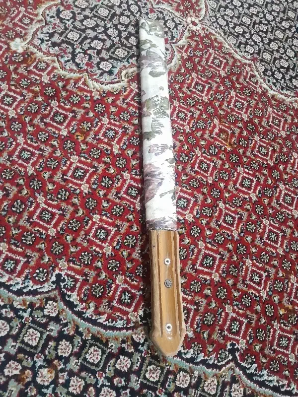 شمشیر کلکسیونی دست ساز حرفه ای|کلکسیون اشیاء عتیقه|اراک, |دیوار