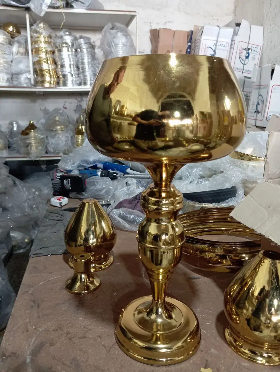 گلدون دکوری کنار سالنی|صنایع دستی و سایر لوازم تزئینی|ری, دولتآباد|دیوار