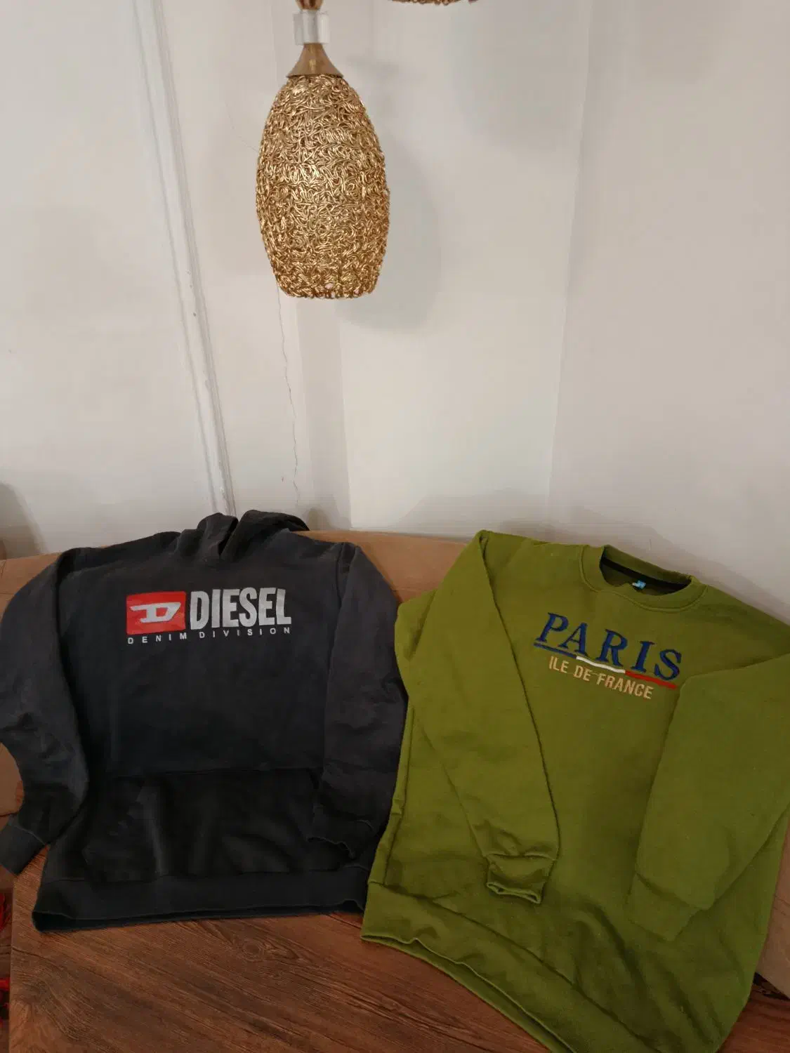 هر ۴دورس و سویشرت داخل کرکی کاملآ سالم|لباس|تهران, بهداشت|دیوار