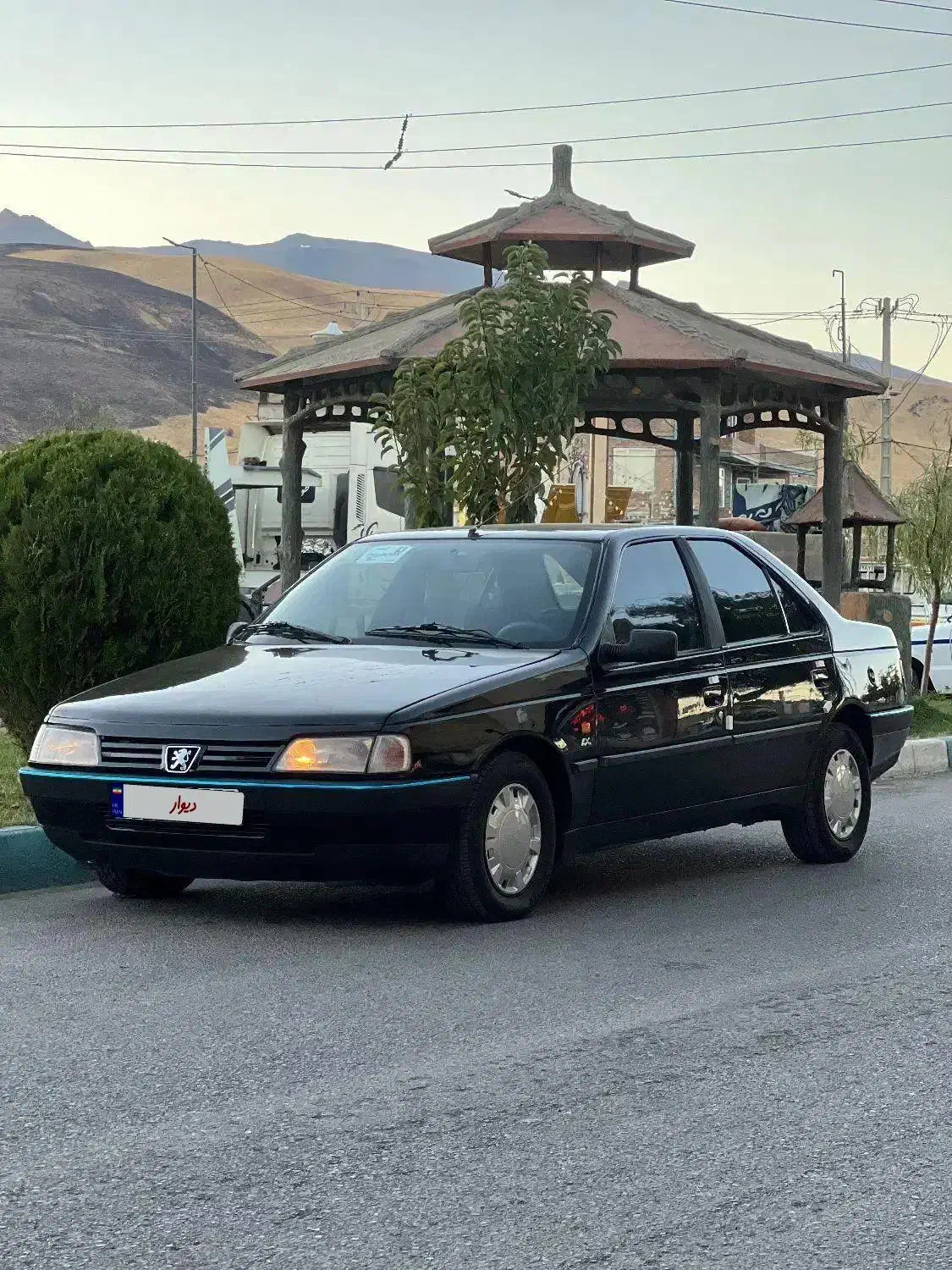 پژو405مدل83|خودرو سواری و وانت|پیرانشهر, |دیوار