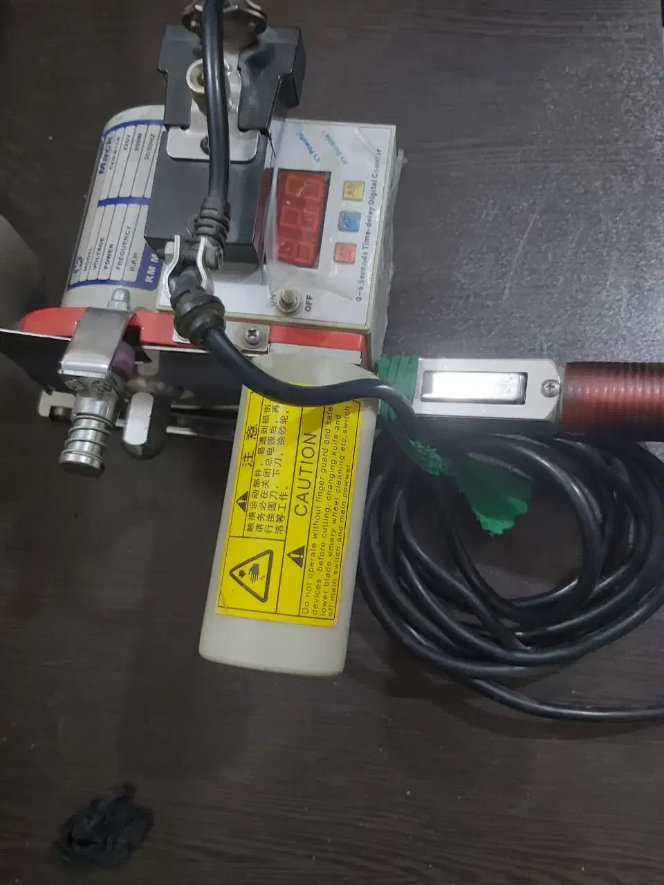 فروش تعدادی قیچی برقی ،میز برش|ابزارآلات|پردیس, سیاه سنگ|دیوار