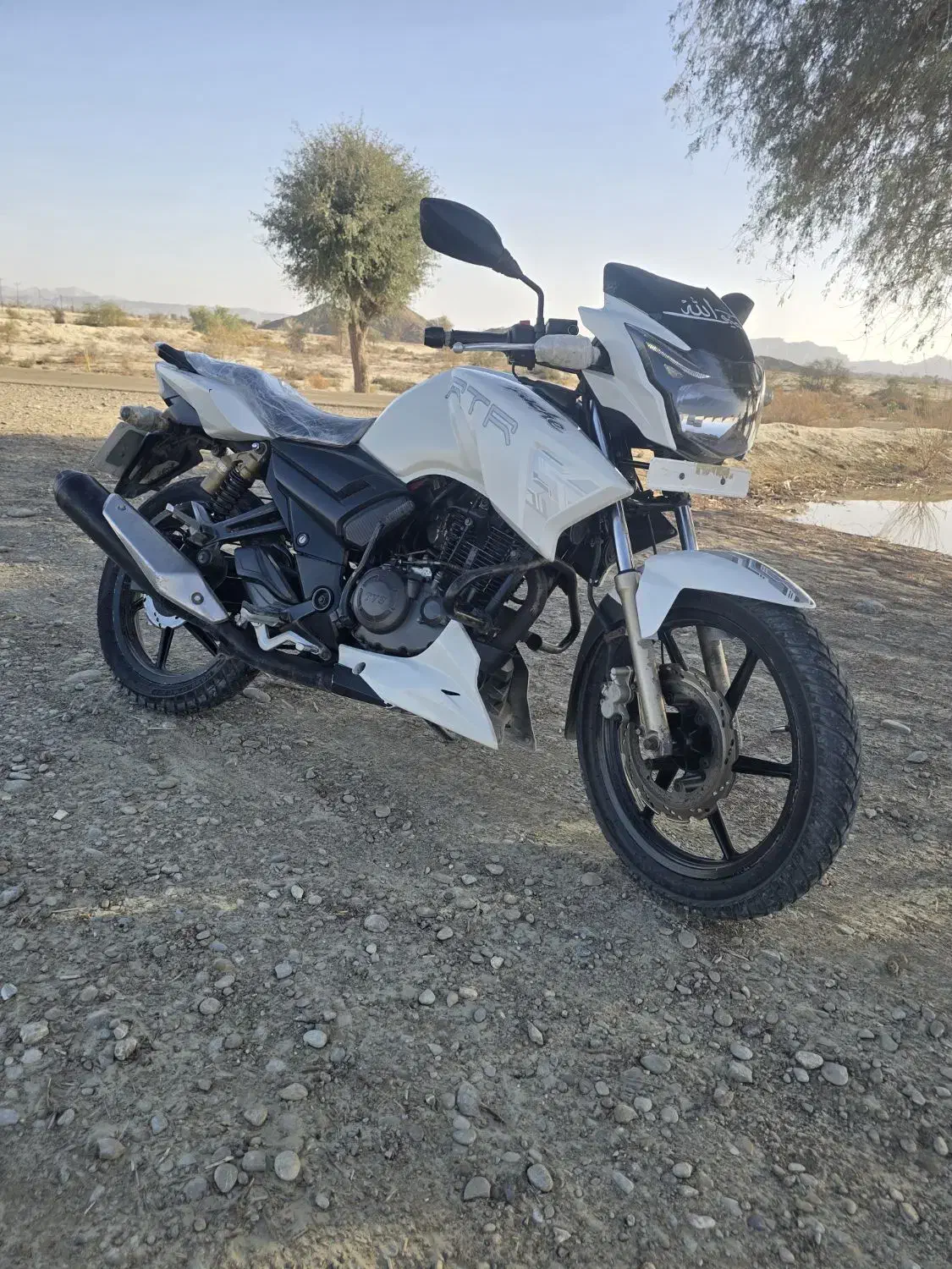 اپاچی 180|موتورسیکلت|پیر سهراب, |دیوار