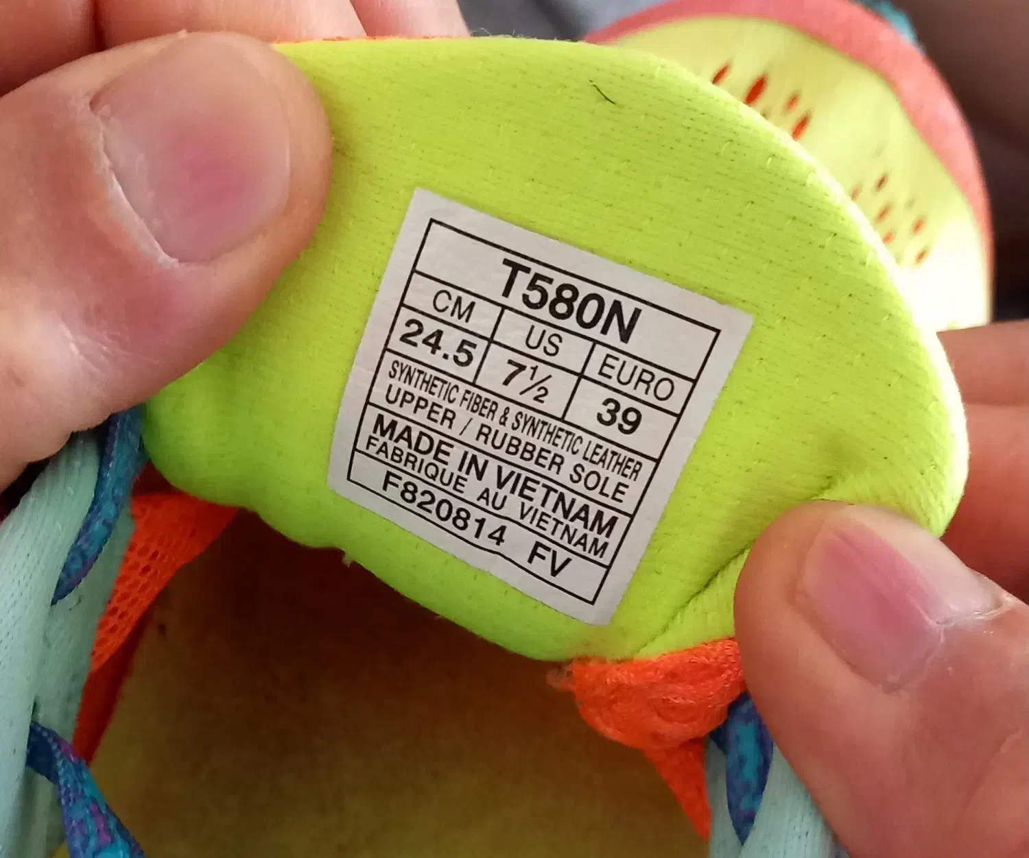 کفش اسپرت.ساخت ویتنام|کیف، کفش، کمربند|برازجان, |دیوار