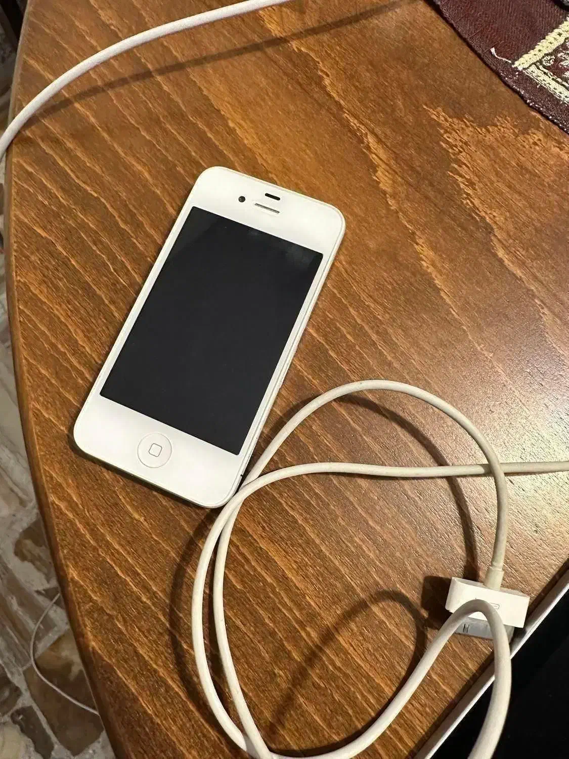 اپل iPhone 4 (قفل کریر سیم کارت نمی خواند)|موبایل|تهران, گیشا|دیوار