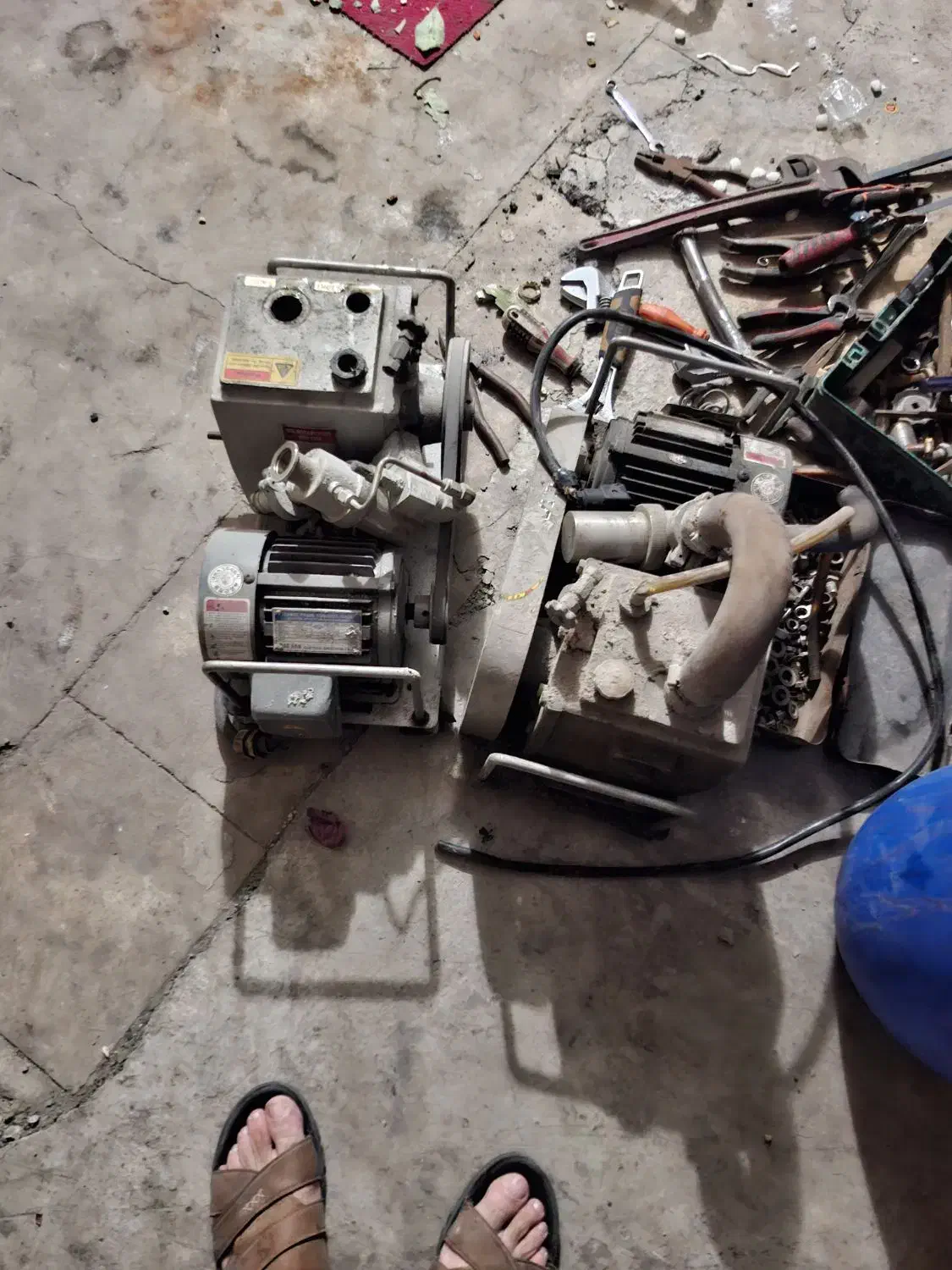 پمپ وکیوم کره ای ۲عدد|سایر لوازم برقی|نسیم‌شهر, |دیوار