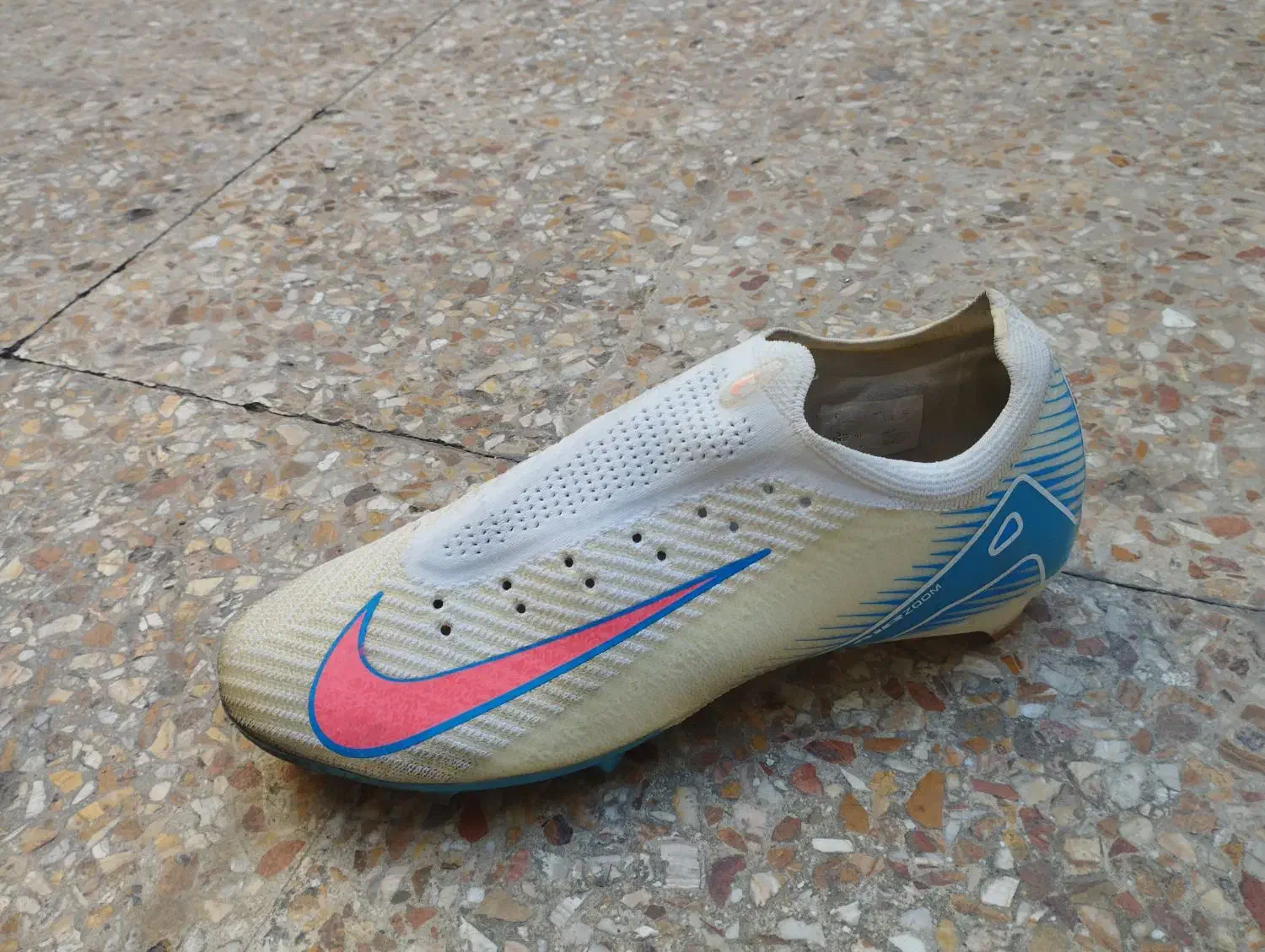 کفش استوک ایرزوم نو سایز44|کیف، کفش، کمربند|خرمآباد, |دیوار