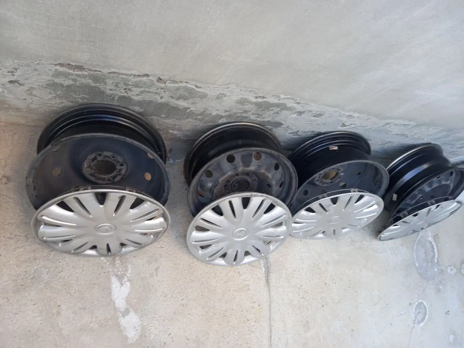 رینک۱۵ فابریک۴عدد با قالپاک|قطعات یدکی و لوازم جانبی|بازرگان, |دیوار