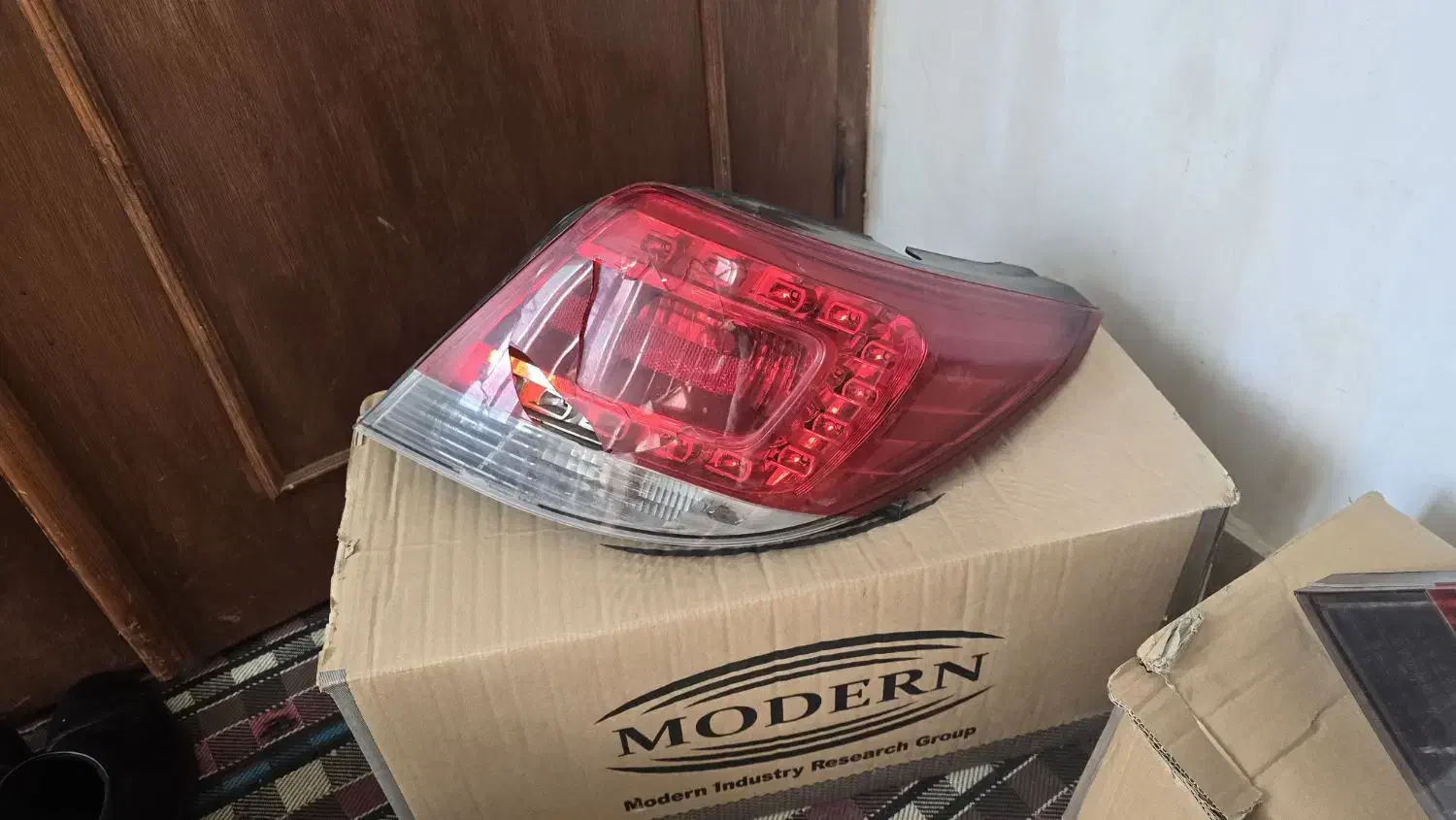 چراغ دنا ودنا پلاس|قطعات یدکی و لوازم جانبی|اردبیل, |دیوار