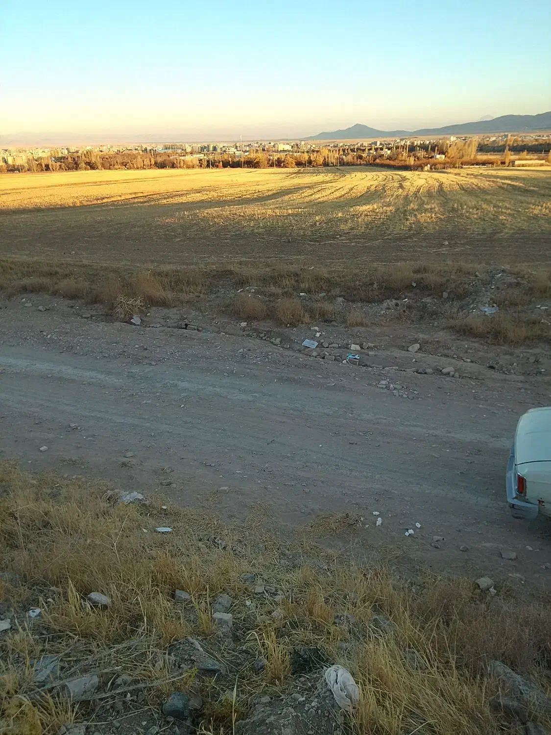 زمین باغی معاوظع هم دارم|فروش خانه و ویلا|قروه, |دیوار