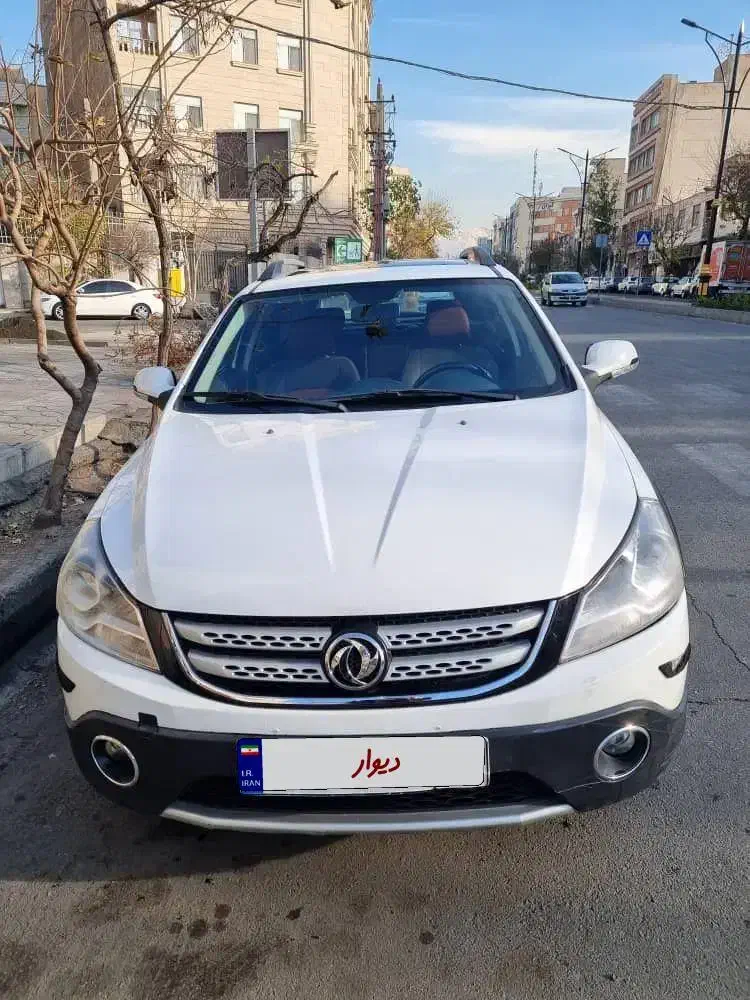 اچ سی کراس (H30 Cross) سفید مدل ۹۶|خودرو سواری و وانت|تهران, سبلان (لشگر)|دیوار