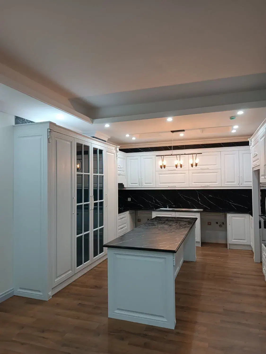 طراحی و اجرا دکوراسیون داخلی کابینت و کمد|خدمات پیشه و مهارت|چالوس, |دیوار