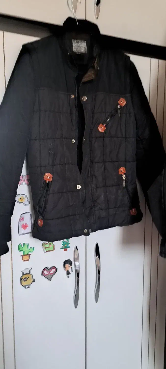 کاپشن در حد نو|لباس|فولادشهر, C4|دیوار