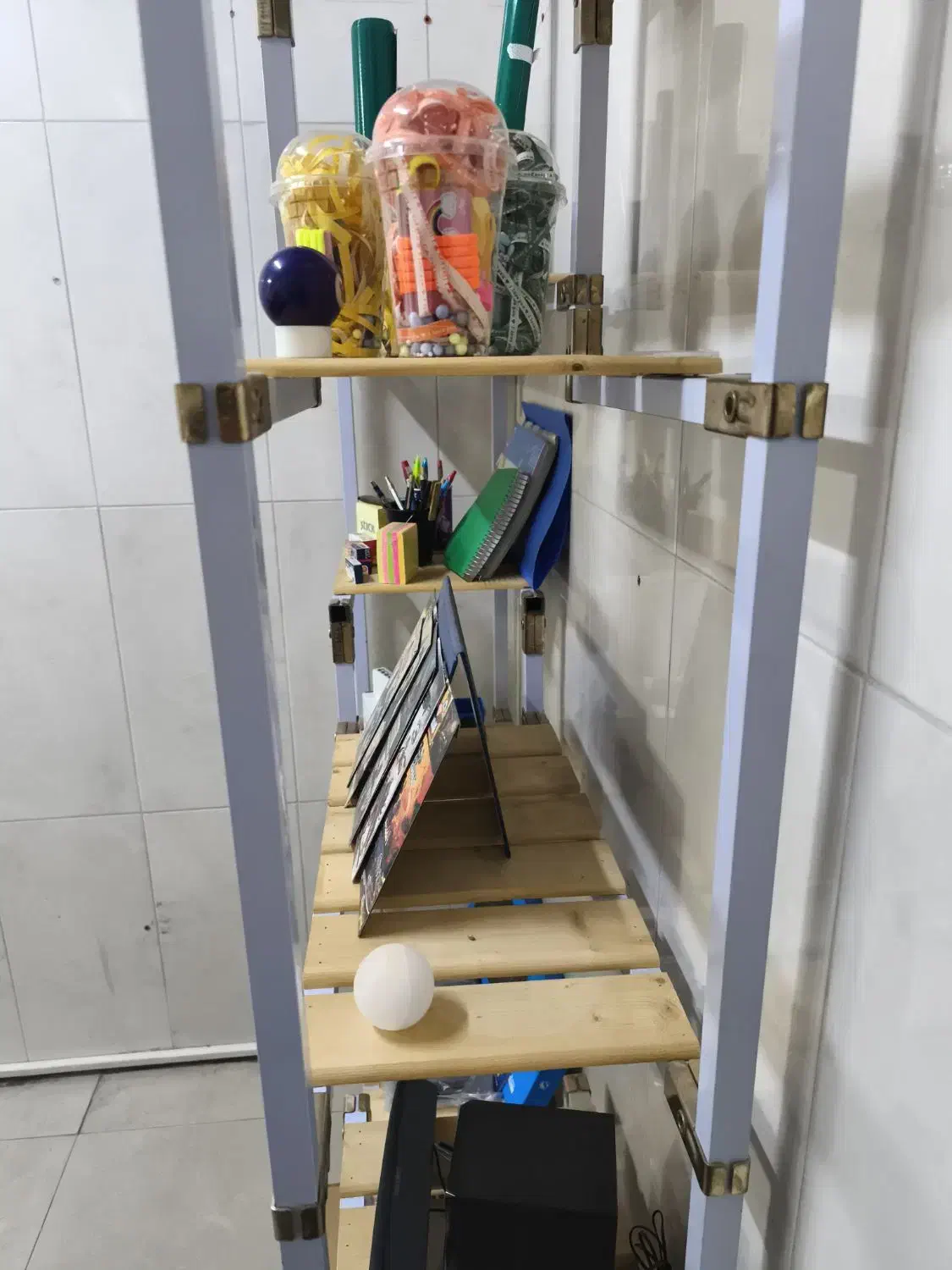 کتابخانه و استند|کتابخانه، شلف، قفسههای دیواری|تهران, تهرانپارس شرقی|دیوار