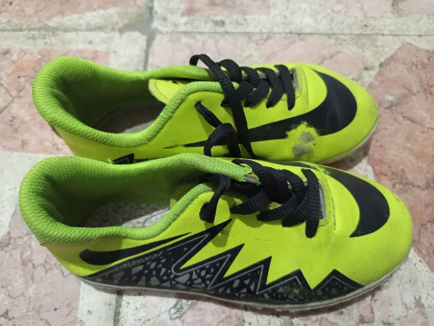 کتانی ورزشی سایز ۳۵|تجهیزات ورزشی|رشت, لاکان شهر|دیوار