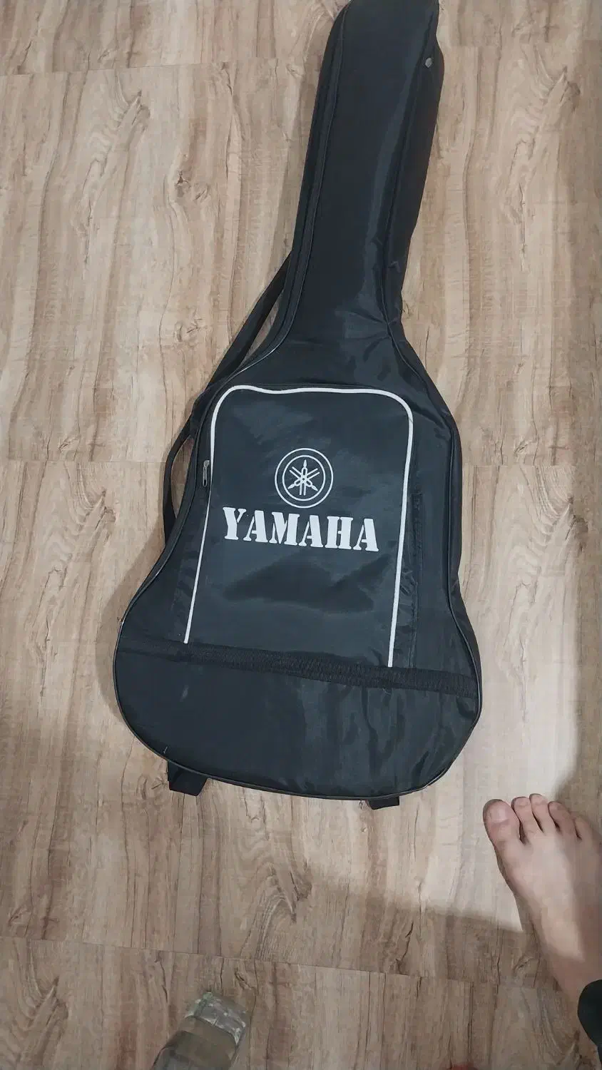 گیتار|گیتار، بیس، امپلیفایر|رشت, حومه رشت|دیوار