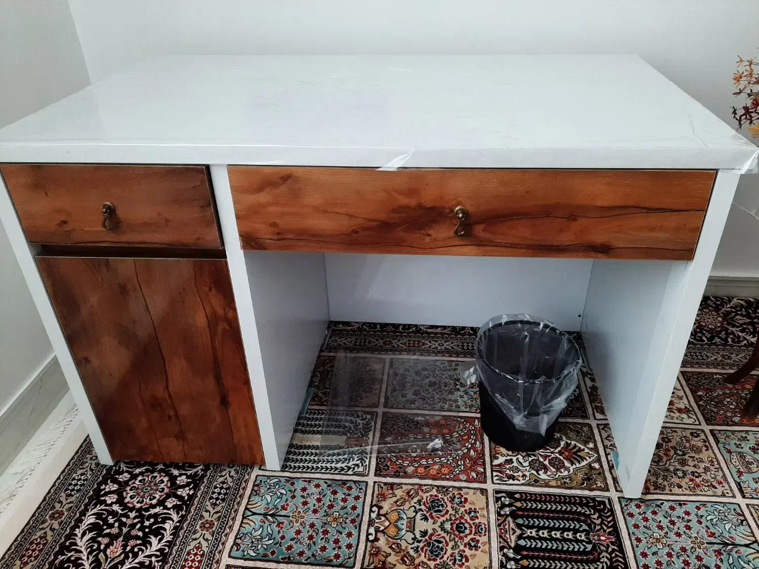 میز تحریر|میز تحریر و کامپیوتر|بیرجند, |دیوار