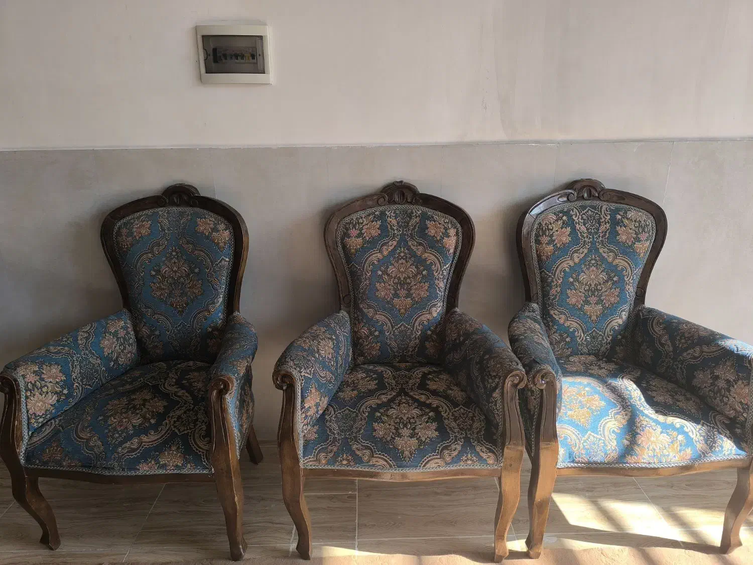 مبلمان سلطنتی|مبلمان خانگی و میز عسلی|سیرجان, |دیوار