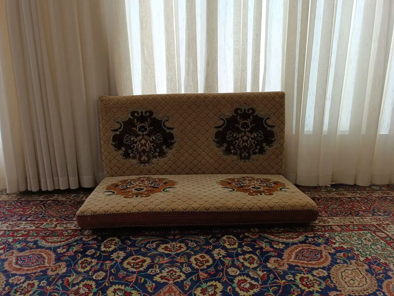 شش عدد پشتی فرشی بزرگ نو|پشتی|سهند, |دیوار