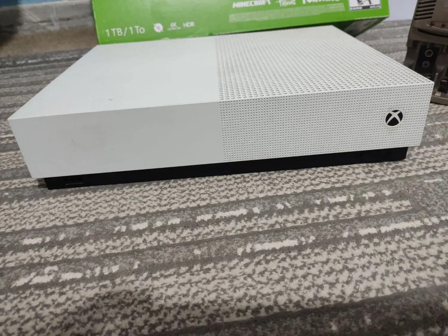Xbox one s|کنسول، بازی ویدئویی و آنلاین|اصفهان, گرکان|دیوار
