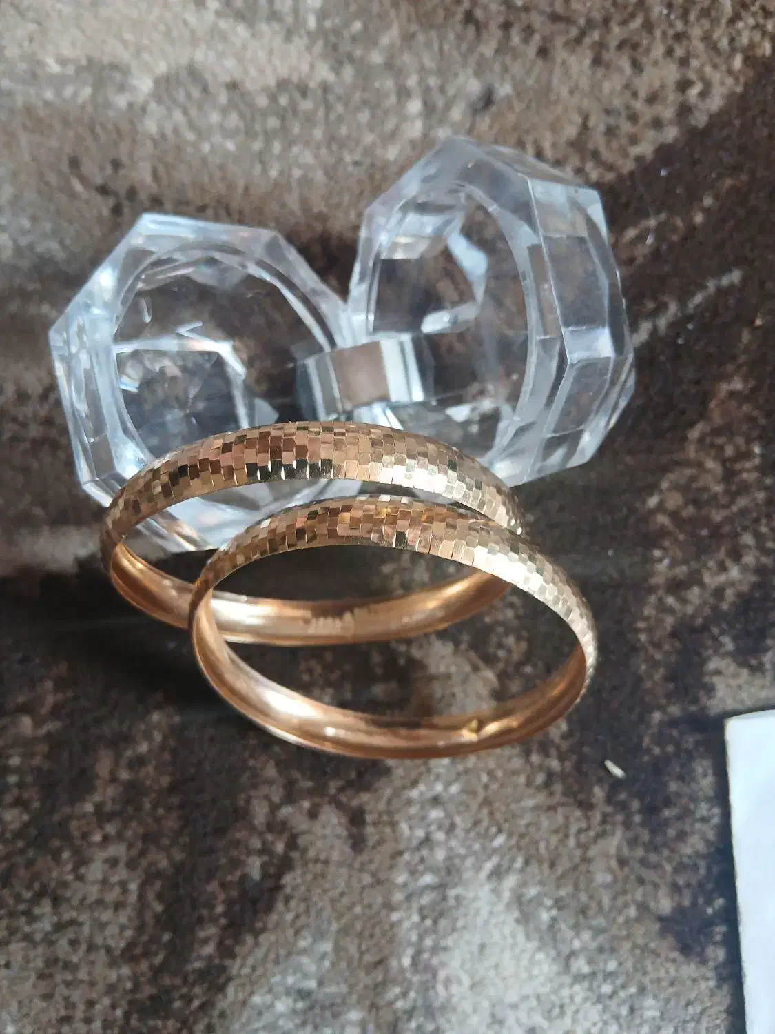 فروش یک نیم سکه بانکی و 15 گرم طلا بافاکتور|جواهرات|صدرا-فارس, فاز ۱|دیوار