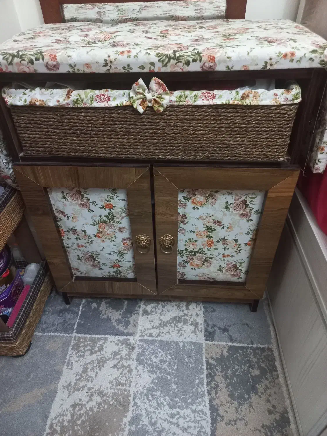 میزاتو وچرخ خیاطی مبله|اتو و لوازم اتو|تهران, بهار|دیوار