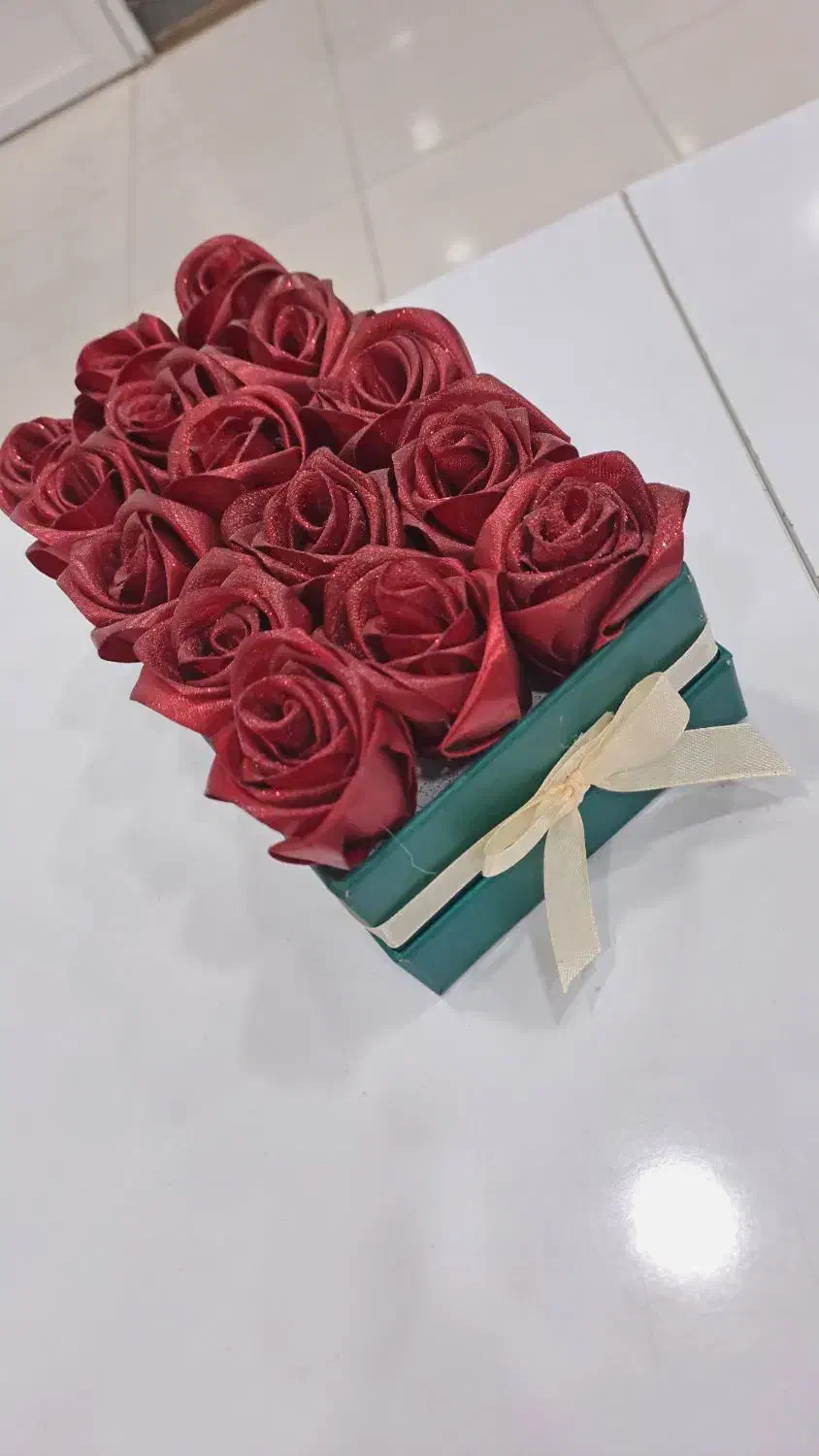 گل کادویی|گل مصنوعی|لاجان, |دیوار