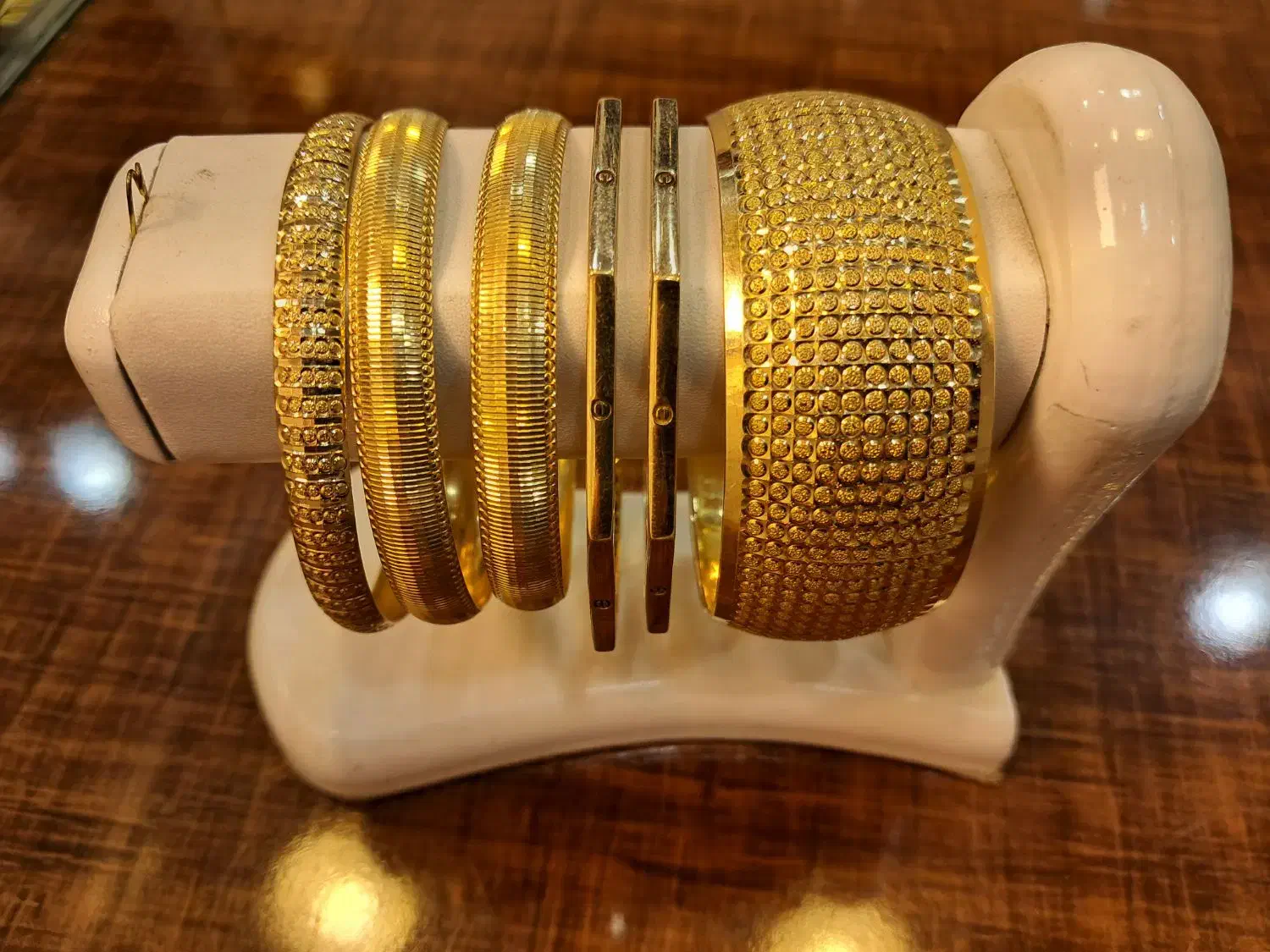 طلا دست دوم بدون اجرت با سود فقط دو و نیم درصد|جواهرات|شوشتر, |دیوار