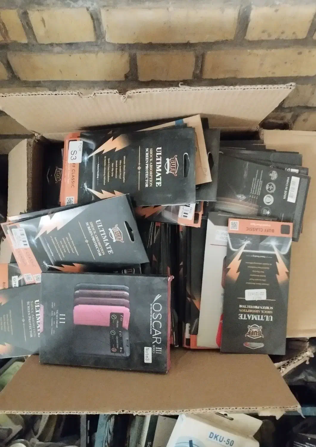 فروش لوازم جانبی موبایل های قدیمی|لوازم جانبی موبایل و تبلت|بروجن, |دیوار