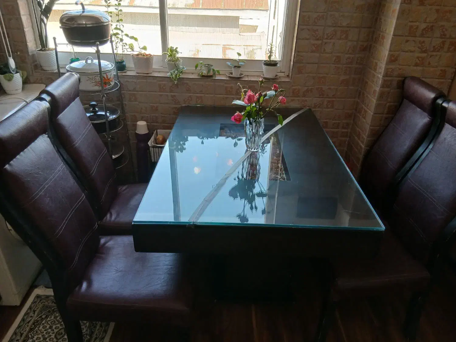 میز ناهارخوری|میز و صندلی غذاخوری|لاهیجان, مهرگان|دیوار