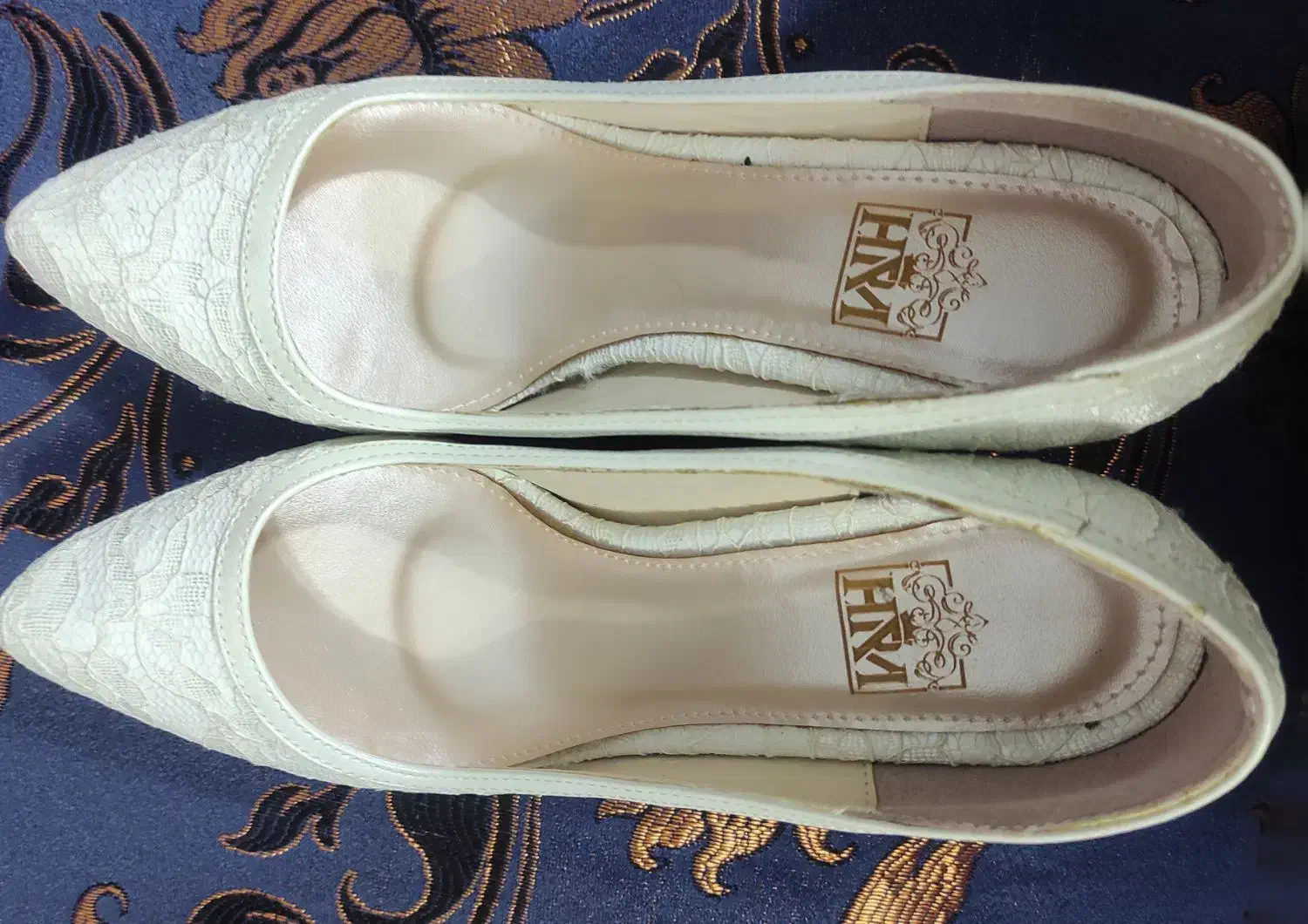 کفش مجلسی|کیف، کفش، کمربند|کیاشهر, |دیوار