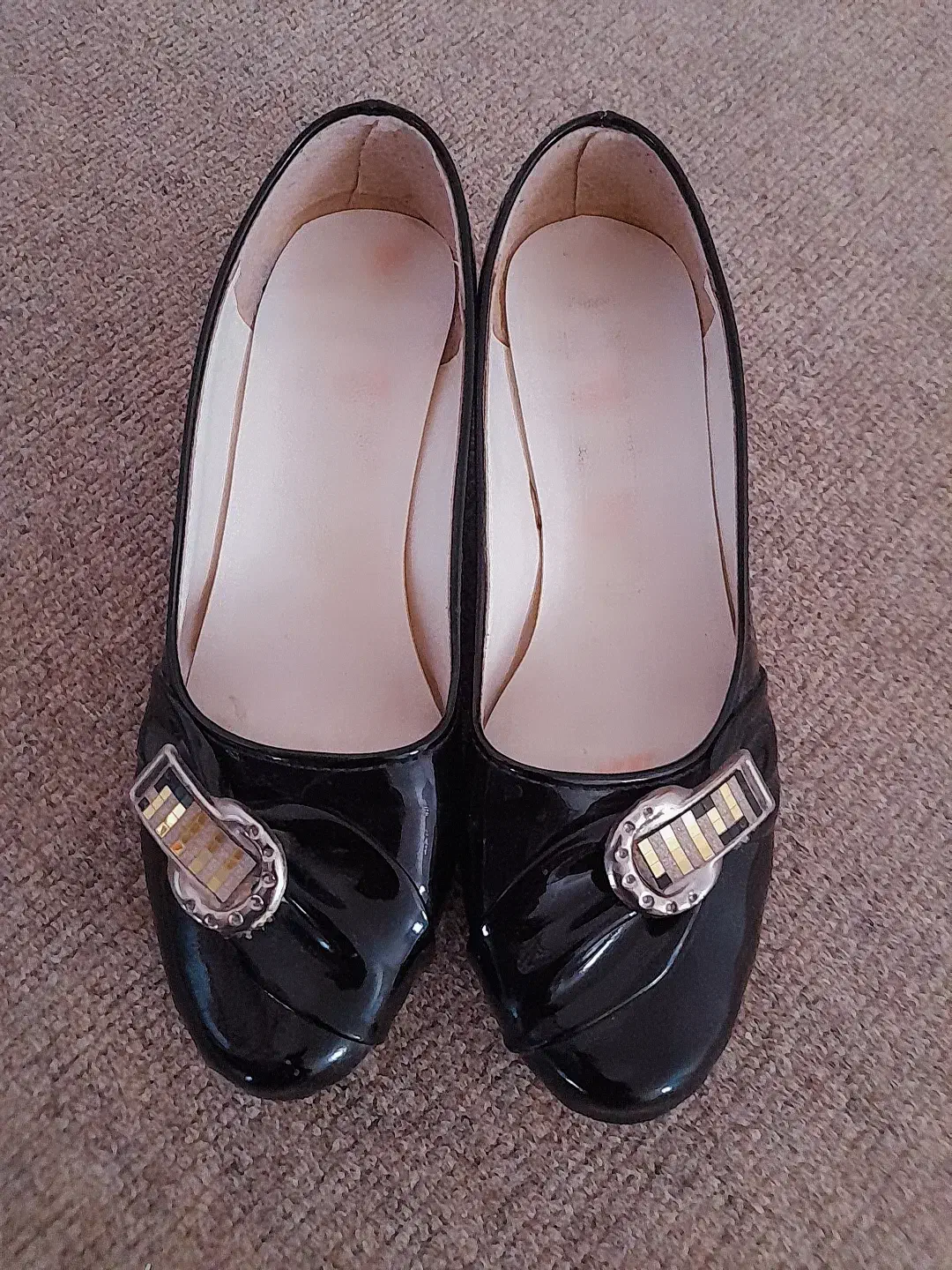 دو جفت کفش زنانه|کیف، کفش، کمربند|زابل, |دیوار