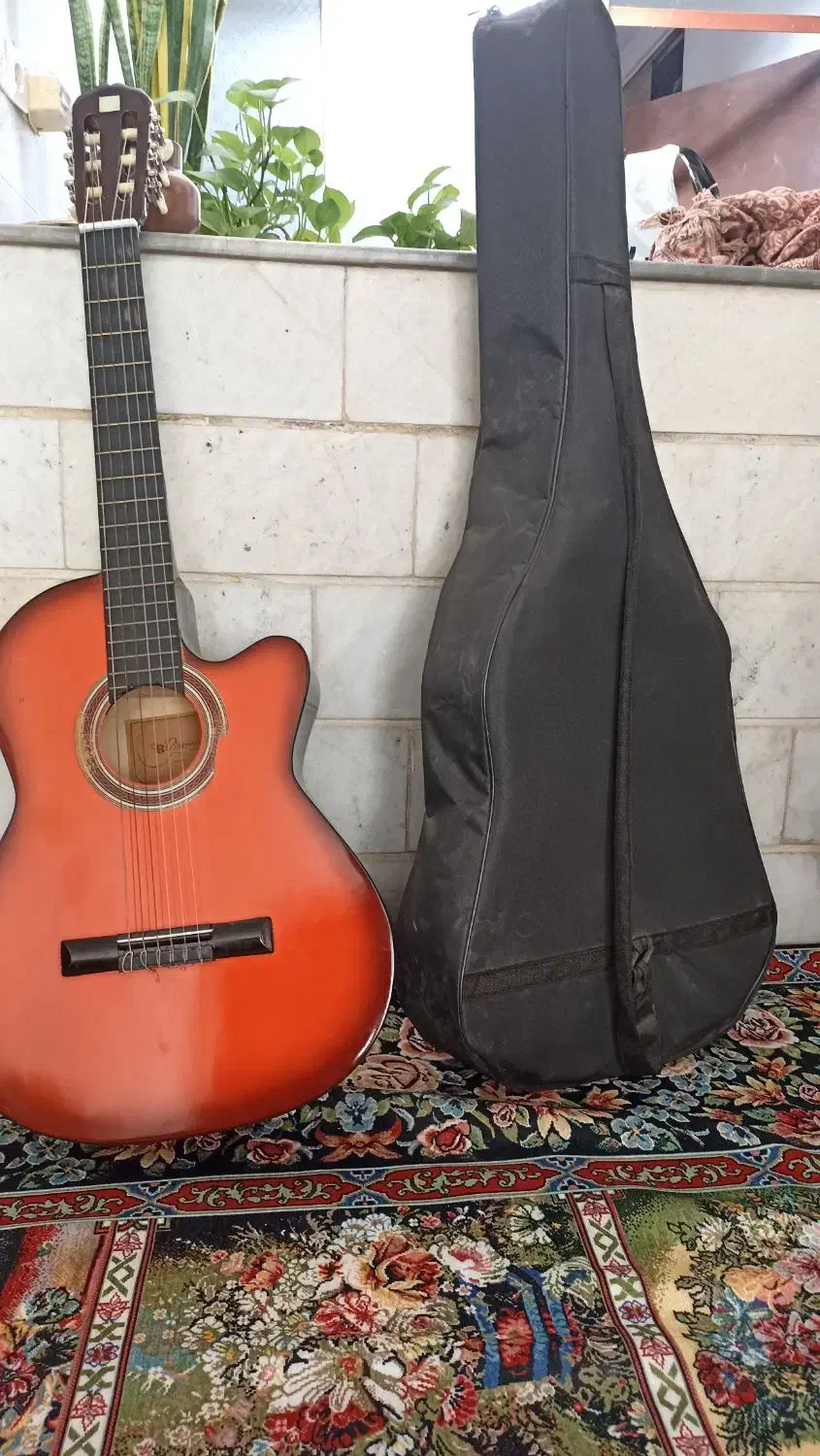 گیتار یا ماها C70|گیتار، بیس، امپلیفایر|تاکستان, |دیوار