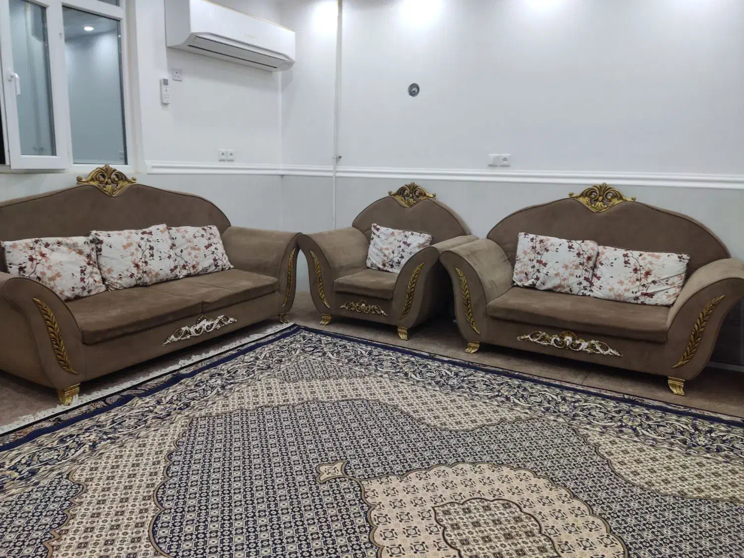 مبلمان 7نفره|مبلمان خانگی و میز عسلی|اهواز, کوی طلاب|دیوار