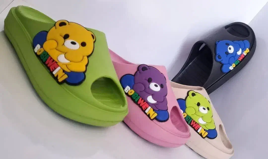 شهردمپایی|کیف، کفش، کمربند|شاهرود, |دیوار