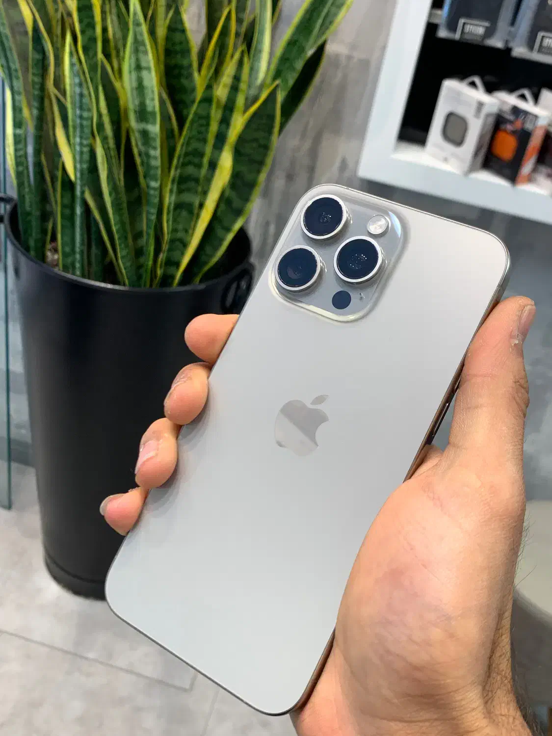 15promax. 512|موبایل|تهران, میرداماد|دیوار