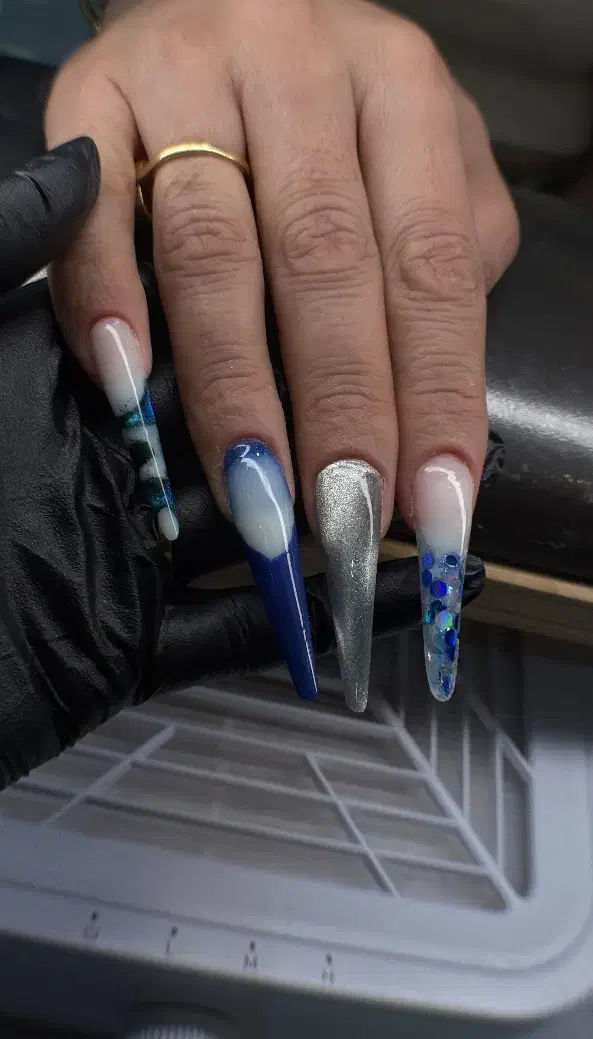 تخفیف 50٪ خدمات ناخن|خدمات آرایشگری و زیبایی|اصفهان, فیض|دیوار