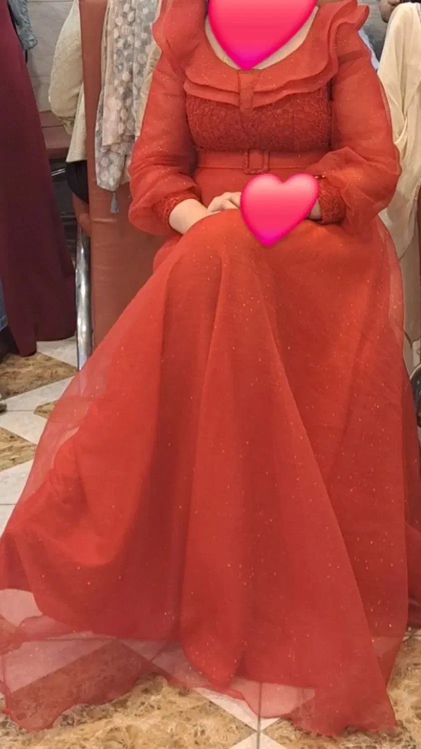 لباس مجلسی|لباس|کنگاور, |دیوار