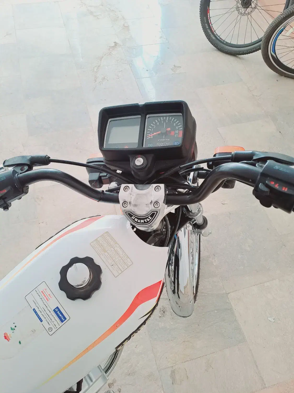 همتاز مدل۱۴۰۲|موتورسیکلت|قم, انسجام|دیوار
