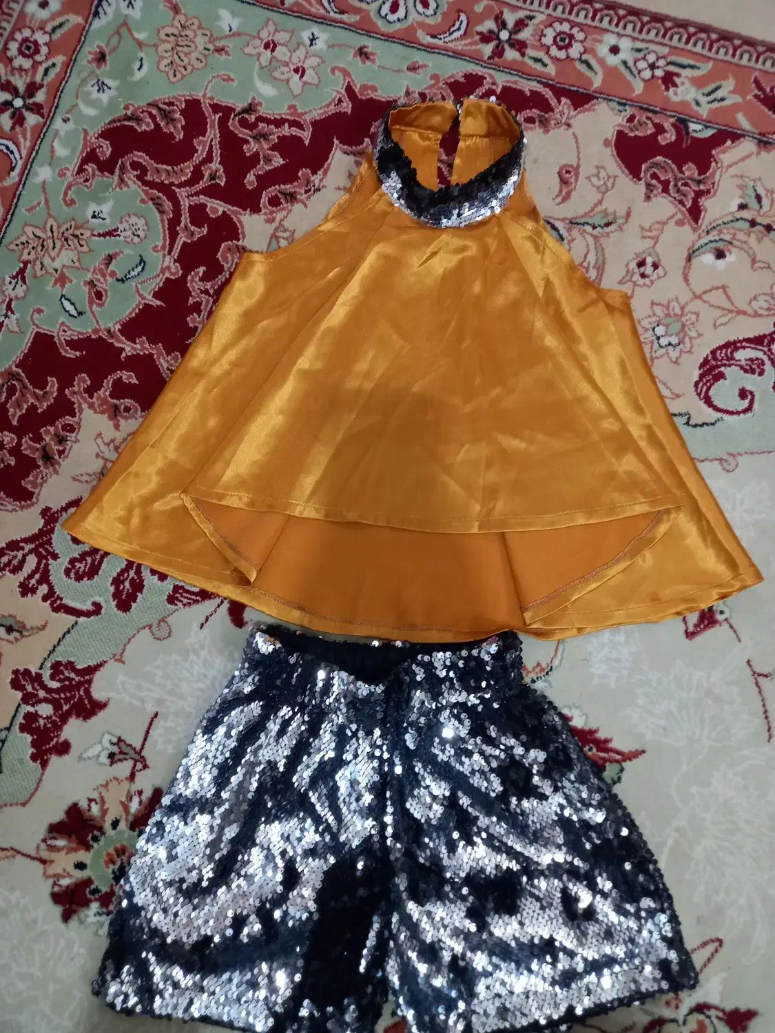 تعدادی لباس بچه گانه درحدنو تمیز|لباس|آبادان, |دیوار