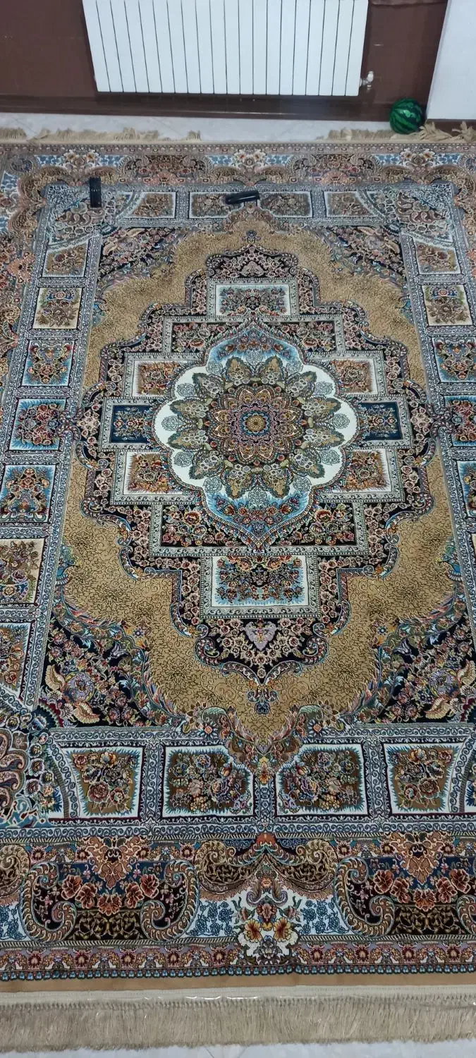 دوتخته فرش ۹متری تمیز|فرش|اصفهان, همدانیان|دیوار