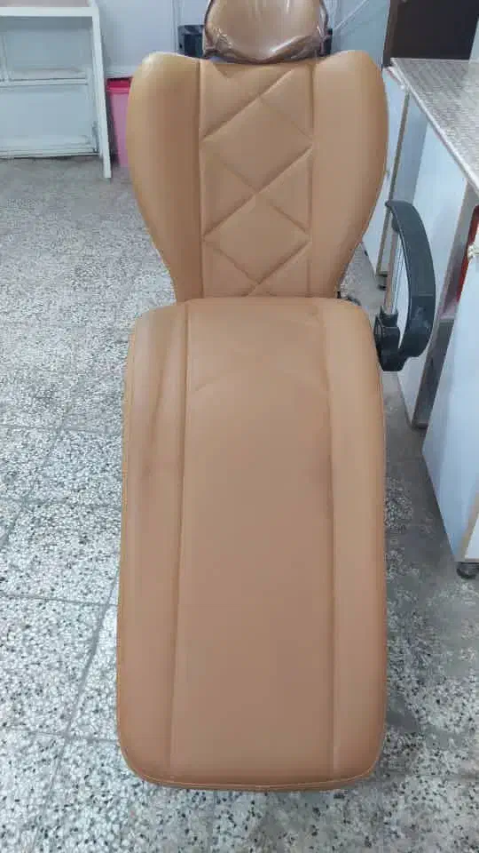 صندلی اصلاح و زیبایی بانوان|آرایشگاه و سالن‌های زیبایی|بردسکن, |دیوار